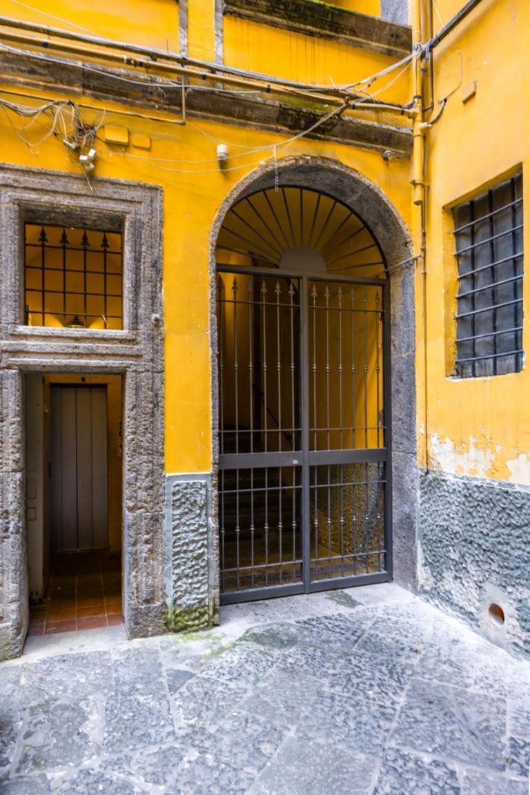 Palazzo Mormando - Modern Apartment ナポリ エクステリア 写真