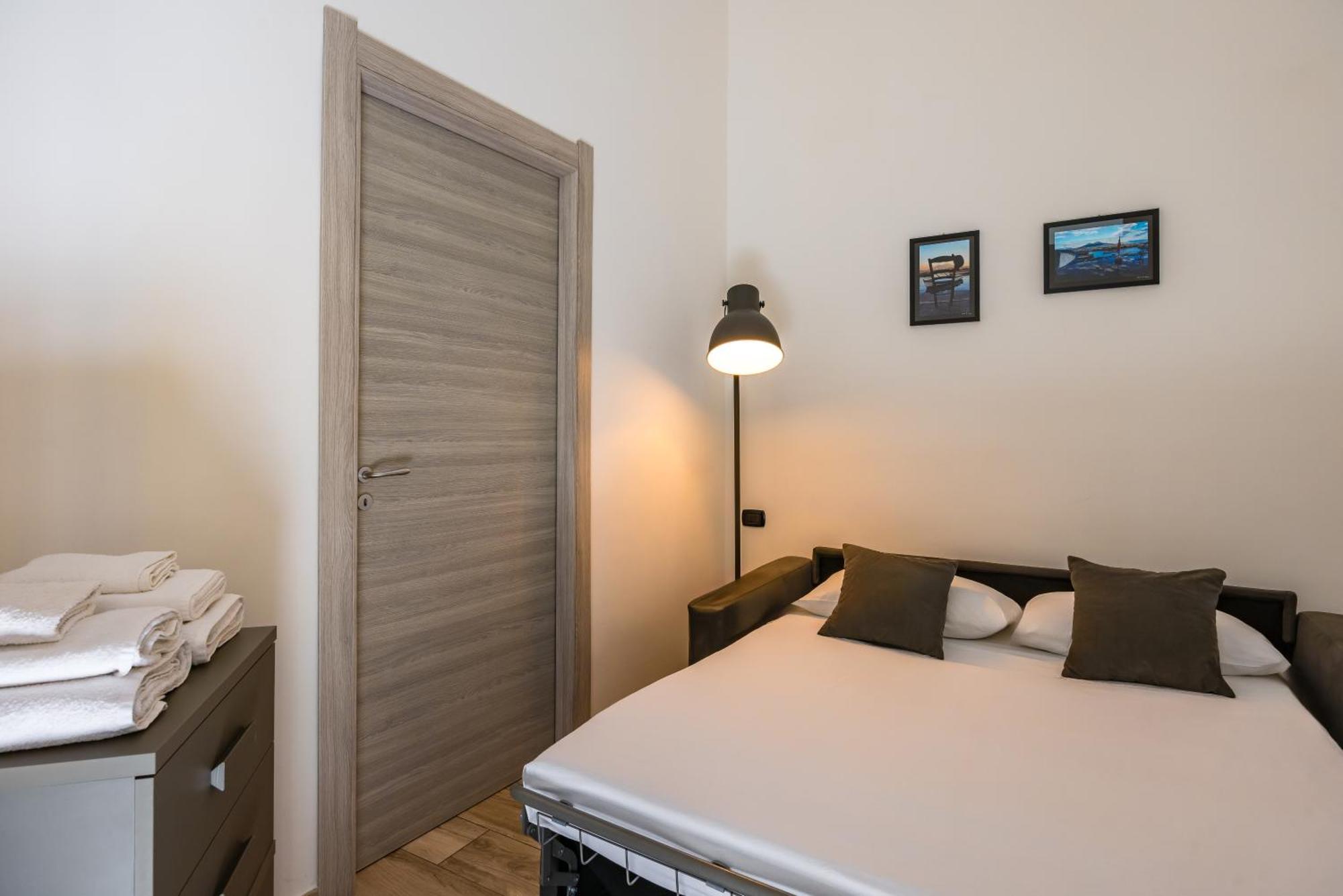 Palazzo Mormando - Modern Apartment ナポリ エクステリア 写真