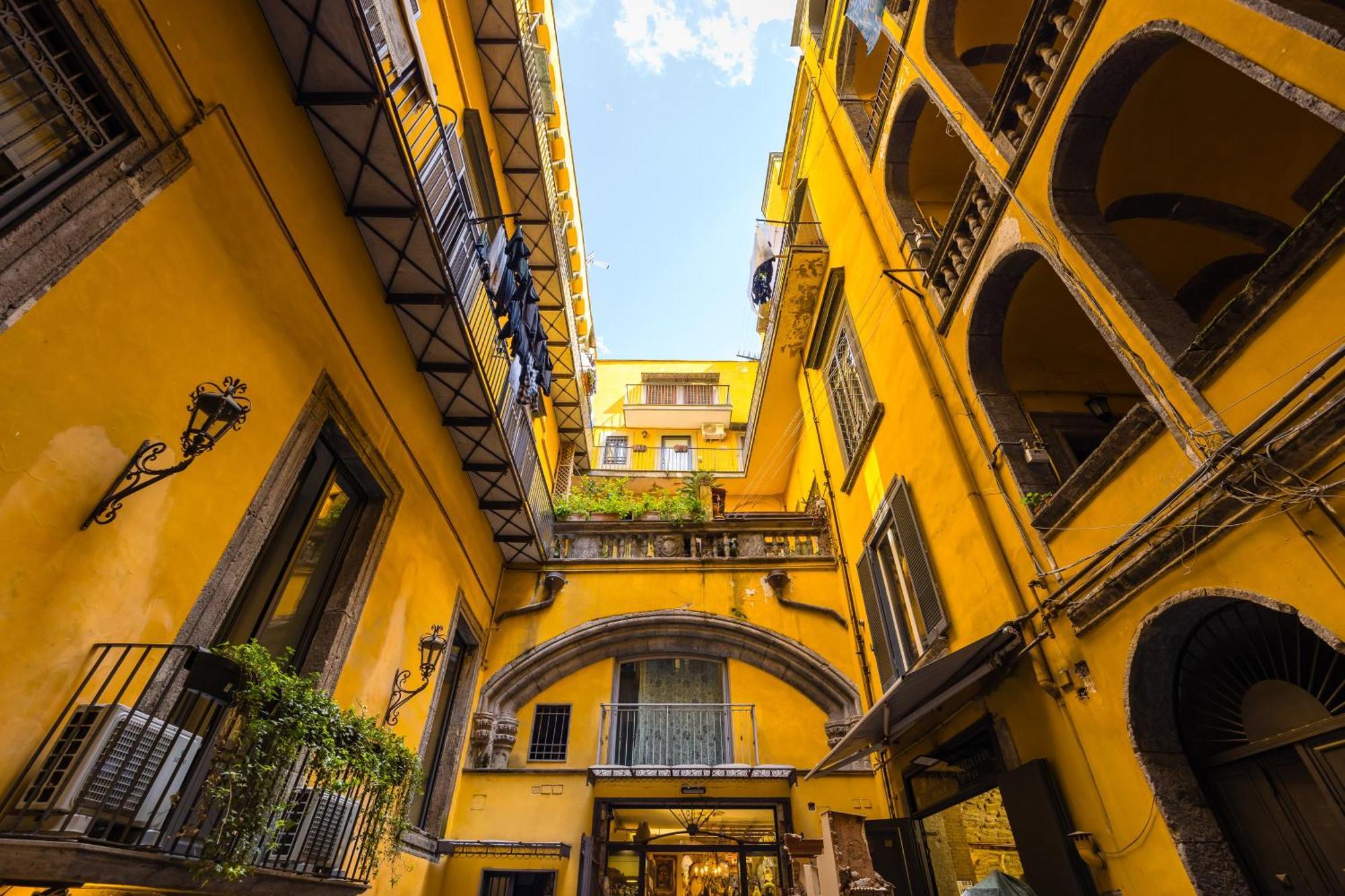 Palazzo Mormando - Modern Apartment ナポリ エクステリア 写真